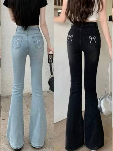 Quần Jean Thêu Pattern Ngựa Túi Sau Form Regular Q